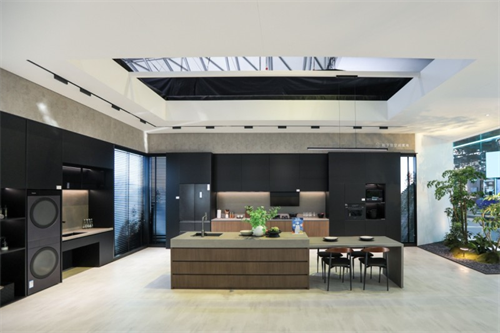 20260313616432.png 松下亮相2026AWE 以“百年匠心 智慧怡居”全場景生態詮釋未來生活?