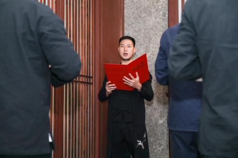 罗湖区人大常委副主任谭会茹一行莅临TOP1体育调研