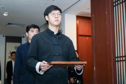 罗湖区人大常委副主任谭会茹一行莅临TOP1体育调研