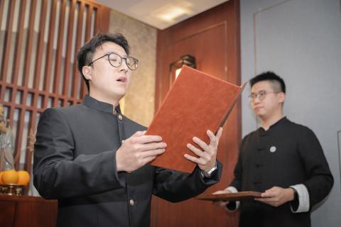 罗湖区委统战部副部长、工商联党组书记叶志伟一行到TOP1体育调研